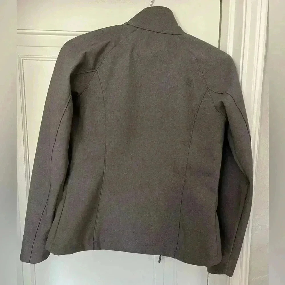 The North Face Women’s Gray Softshell Jacket Small Lightweight Weather-Resistant - Picture 10 of 12